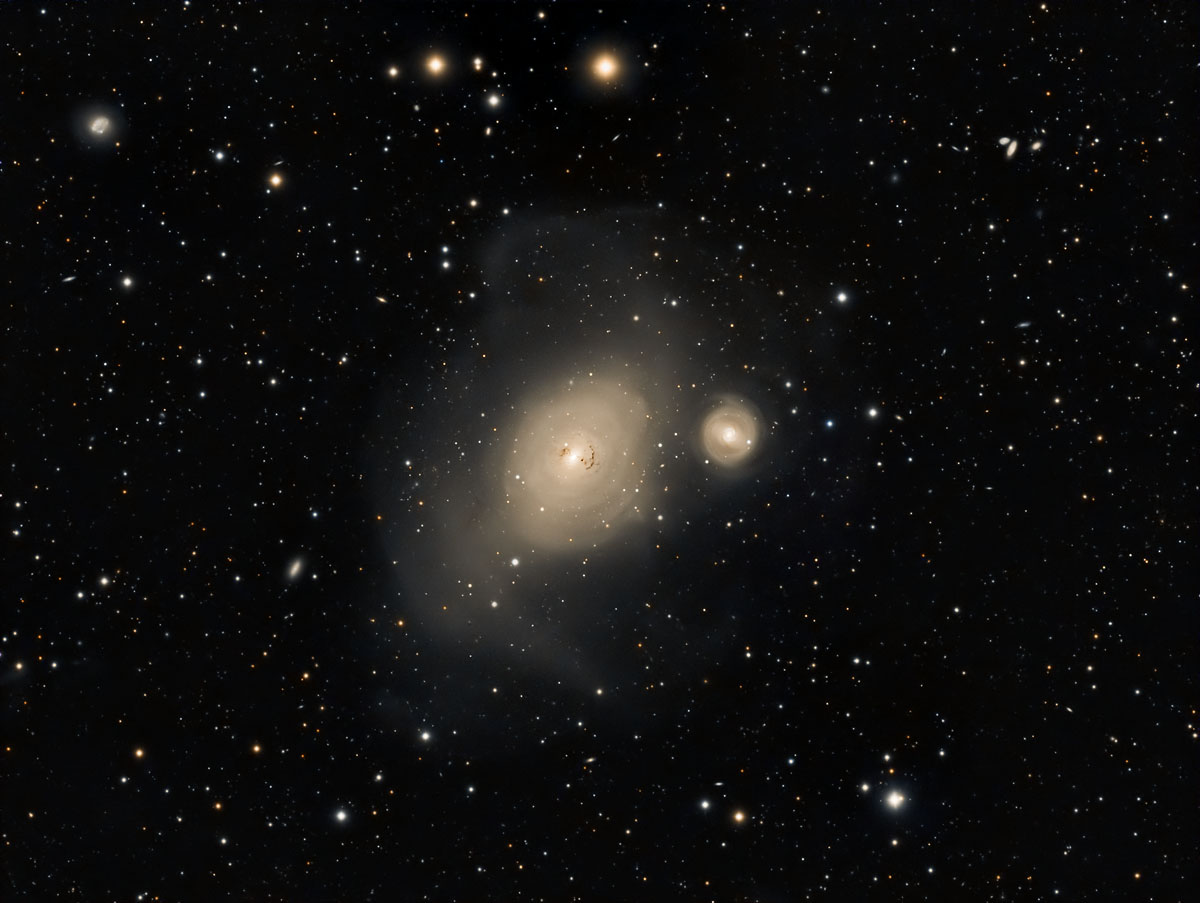 NGC1316 天炉座椭圆星系