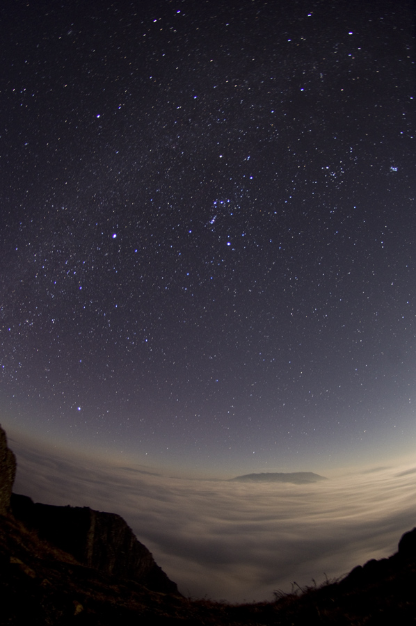 a sea of clouds and milky way.jpg