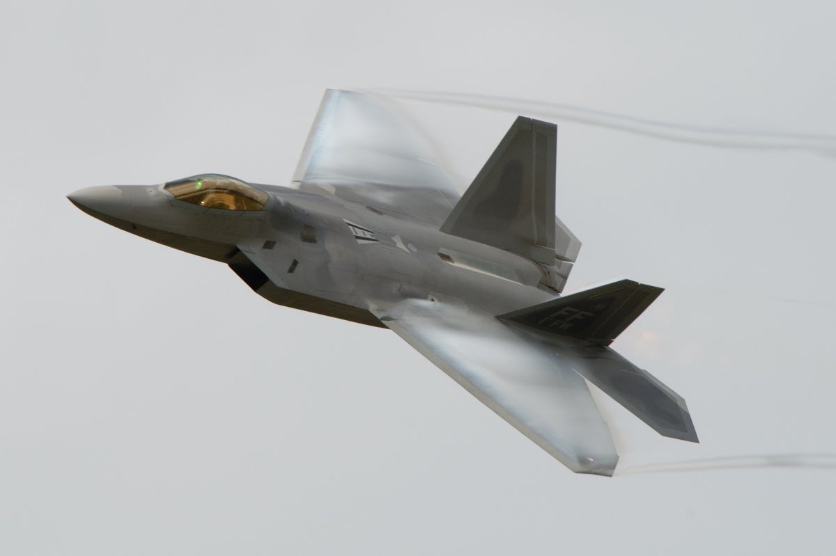 f-22-raptor-get-sonic-boom.jpg