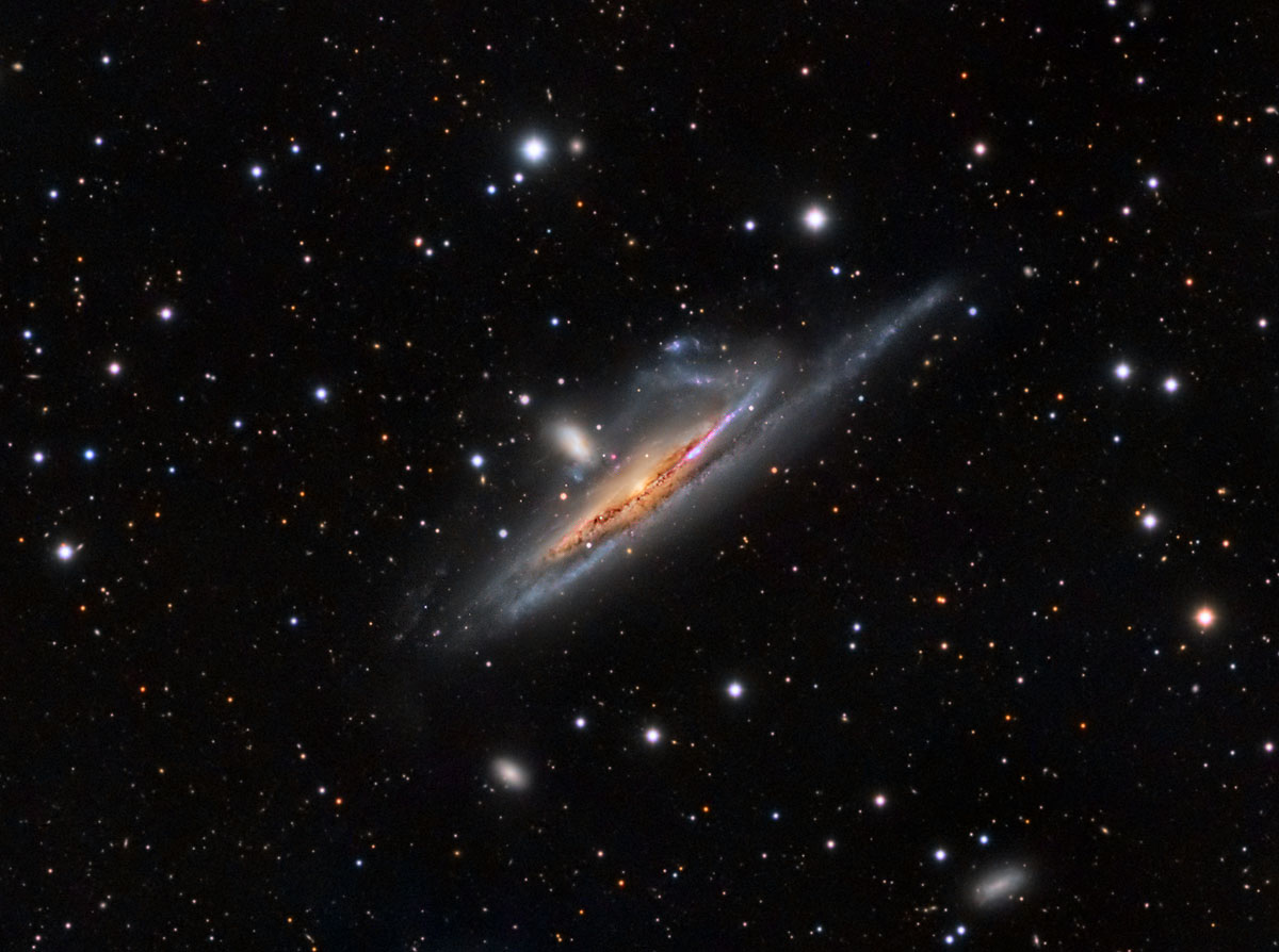 南天系列之十五：NGC1532及NGC1531 大鱼吃小鱼