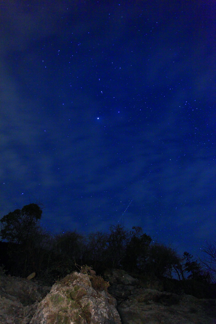 薄雾星空.jpg