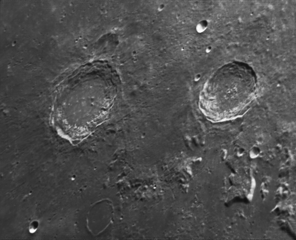 月亮 20120401 02 Aristoteles.jpg
