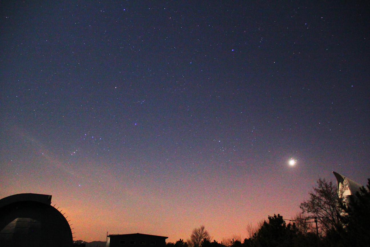Venus&M45&LAMOST.jpg