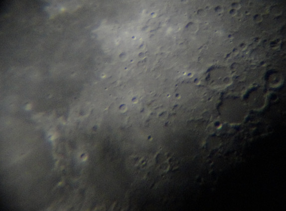 2012.4.29月球（5）.jpg