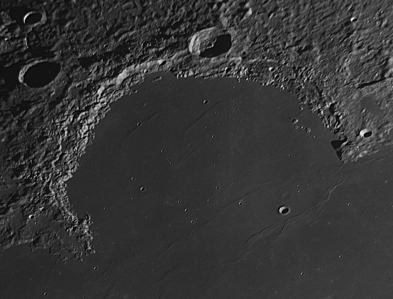 月面 20120502 19 Sinus Iridum.jpg