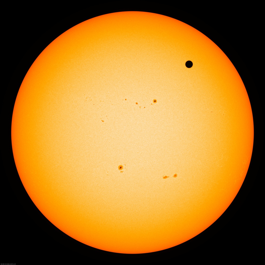 latest_APOD_HMIC (9k).jpg