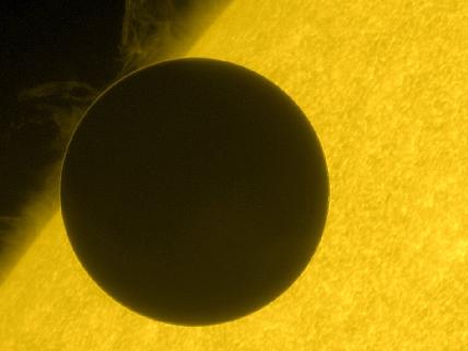 657107main_1-SOT_120606_venus_ca_nc_yellow_001_color_428-321.jpg