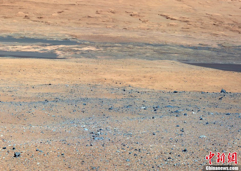 好奇号火星着陆点全景彩色图.jpg