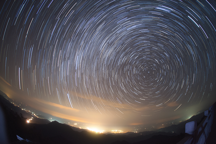 Startrails_900.jpg