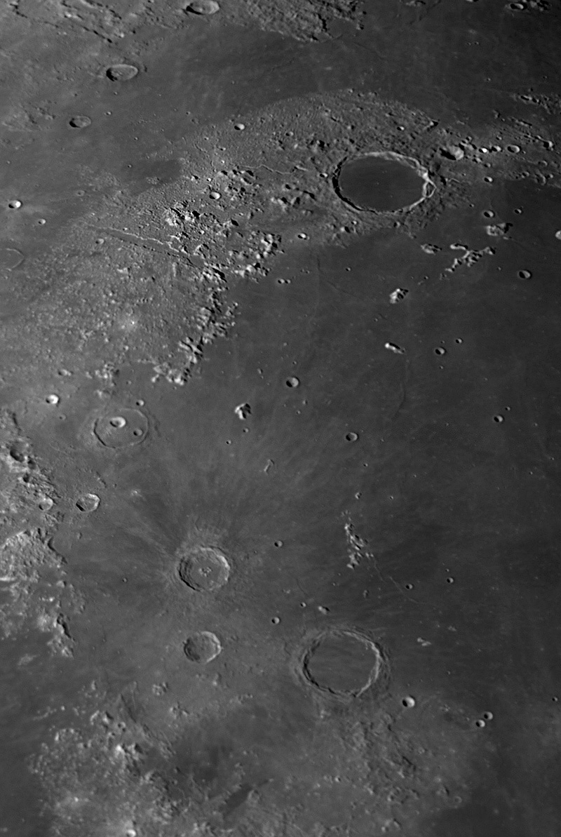 月面C8.jpg