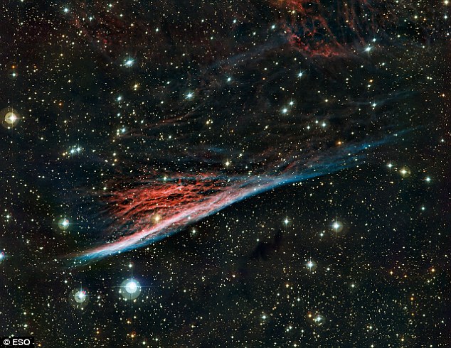 宇宙巫婆的扫帚实为万年前超新星爆炸残余物.jpg