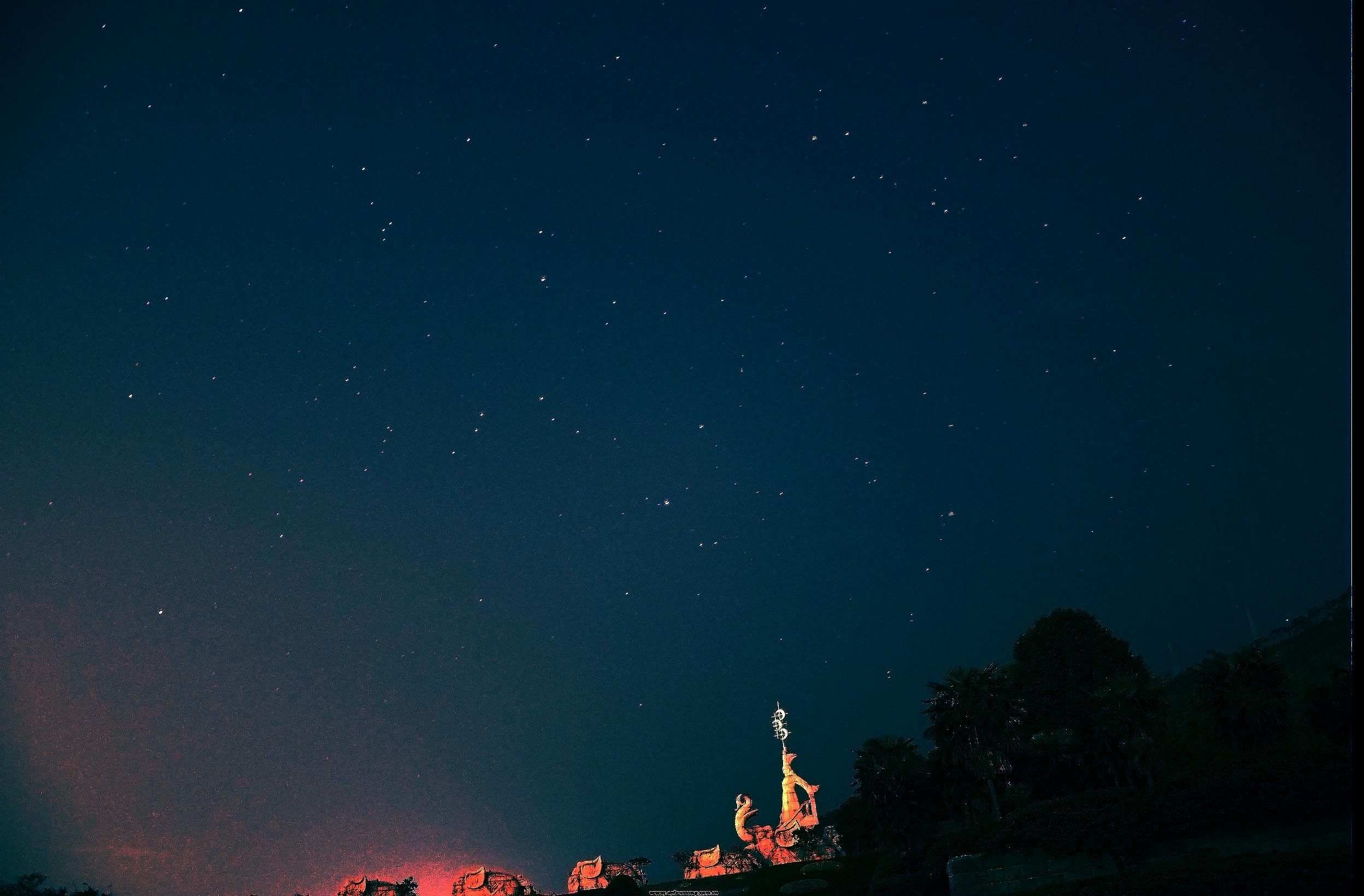 1633288l408l8nnxu81ii8.jpg