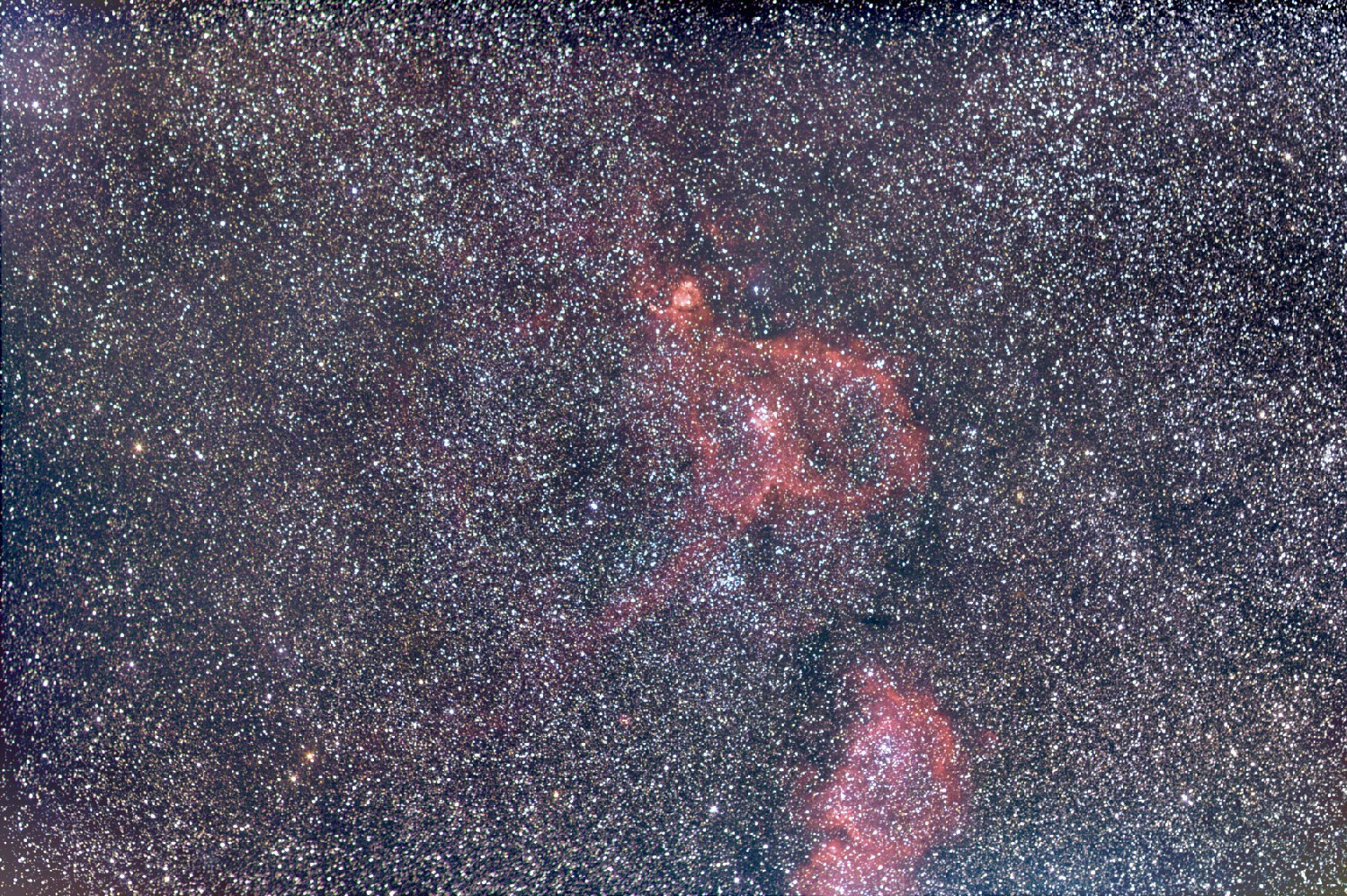 IC_1805-UT1854172h_2minsISO800_350D_mod_PS_Final.jpg