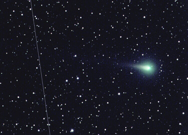 cometT7_holloway.jpg