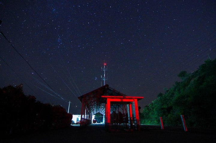 候车室里的星空