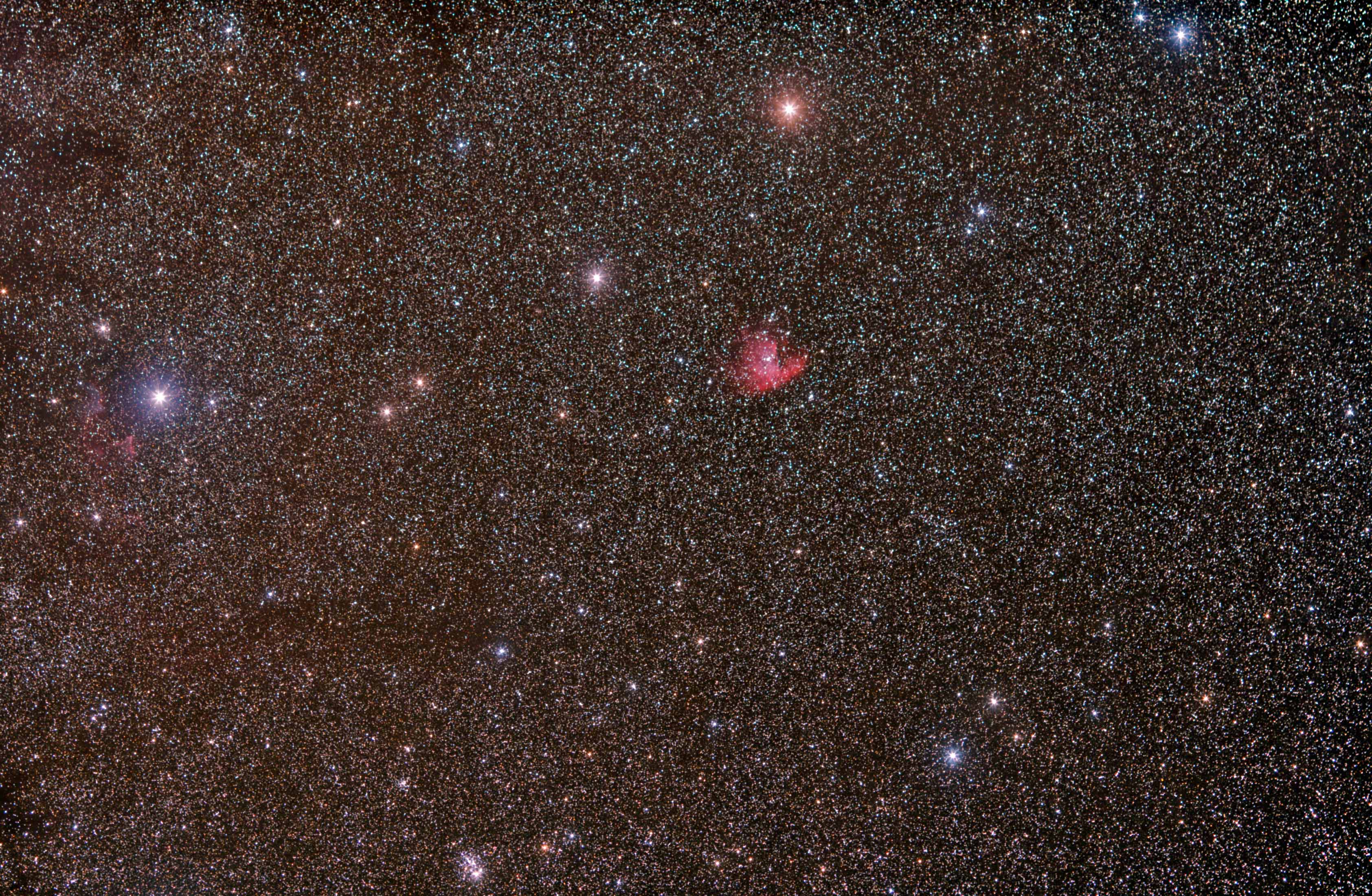 ngc281xp2.jpg