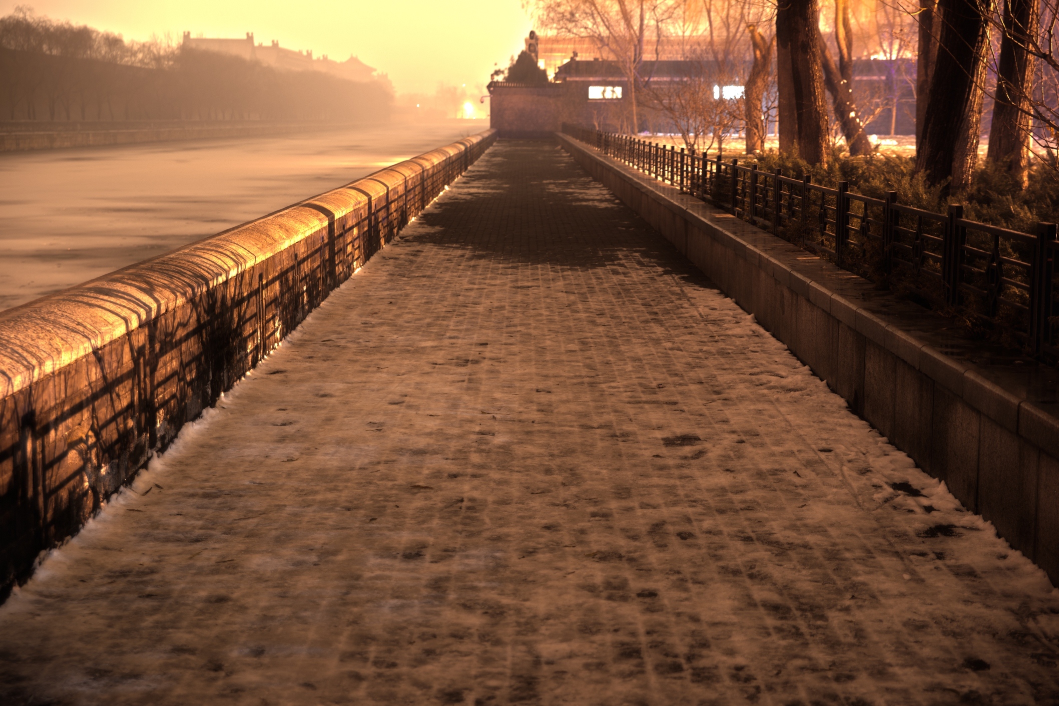 小路HDR.jpg