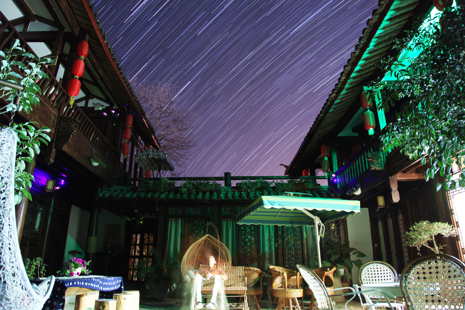 5D2-2012-12-16-part2-Startrails.jpg
