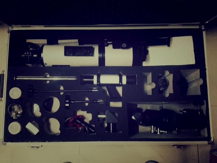 大观折射镜90-500主镜和EQ3赤道仪.jpg