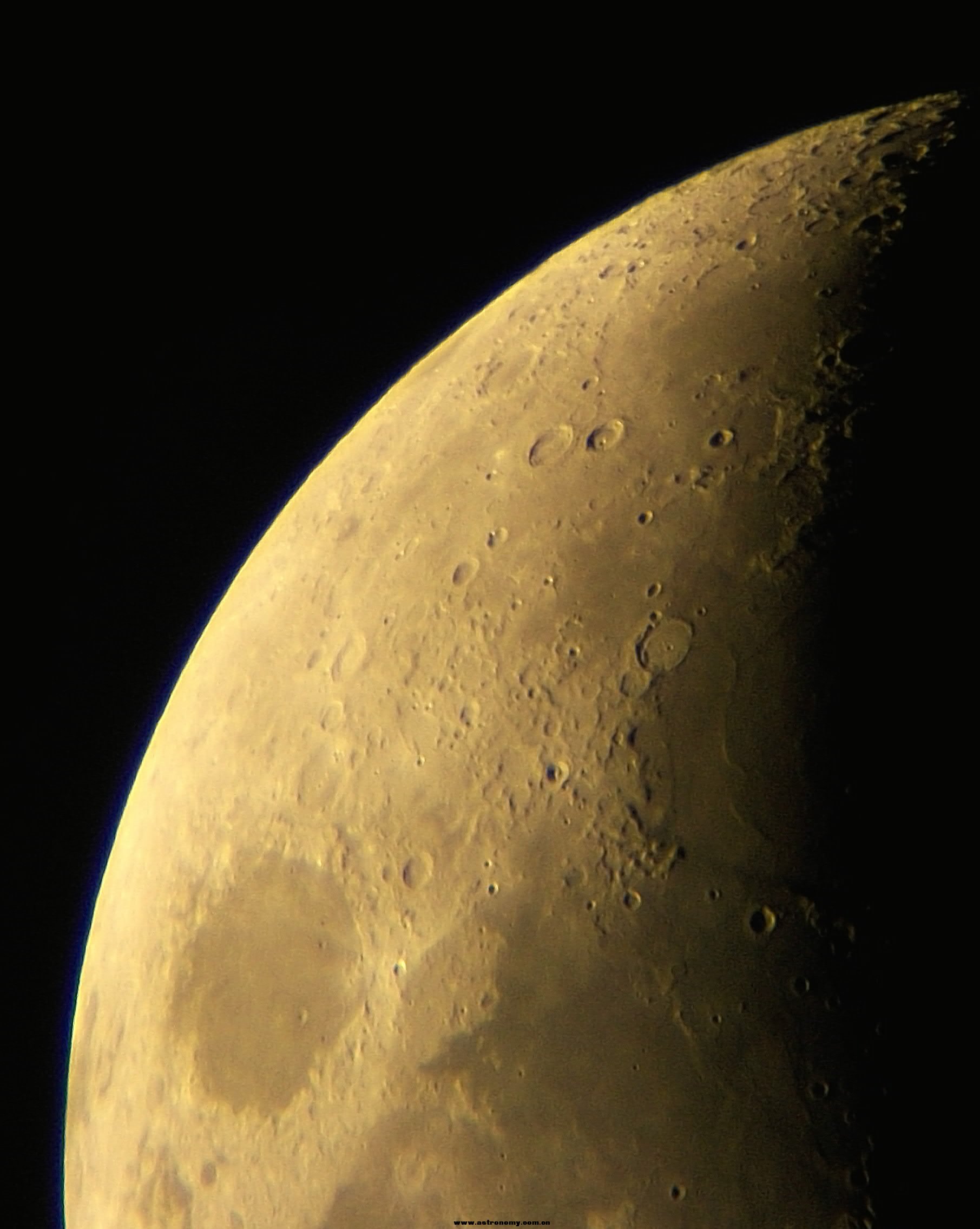 The moon (01).jpg