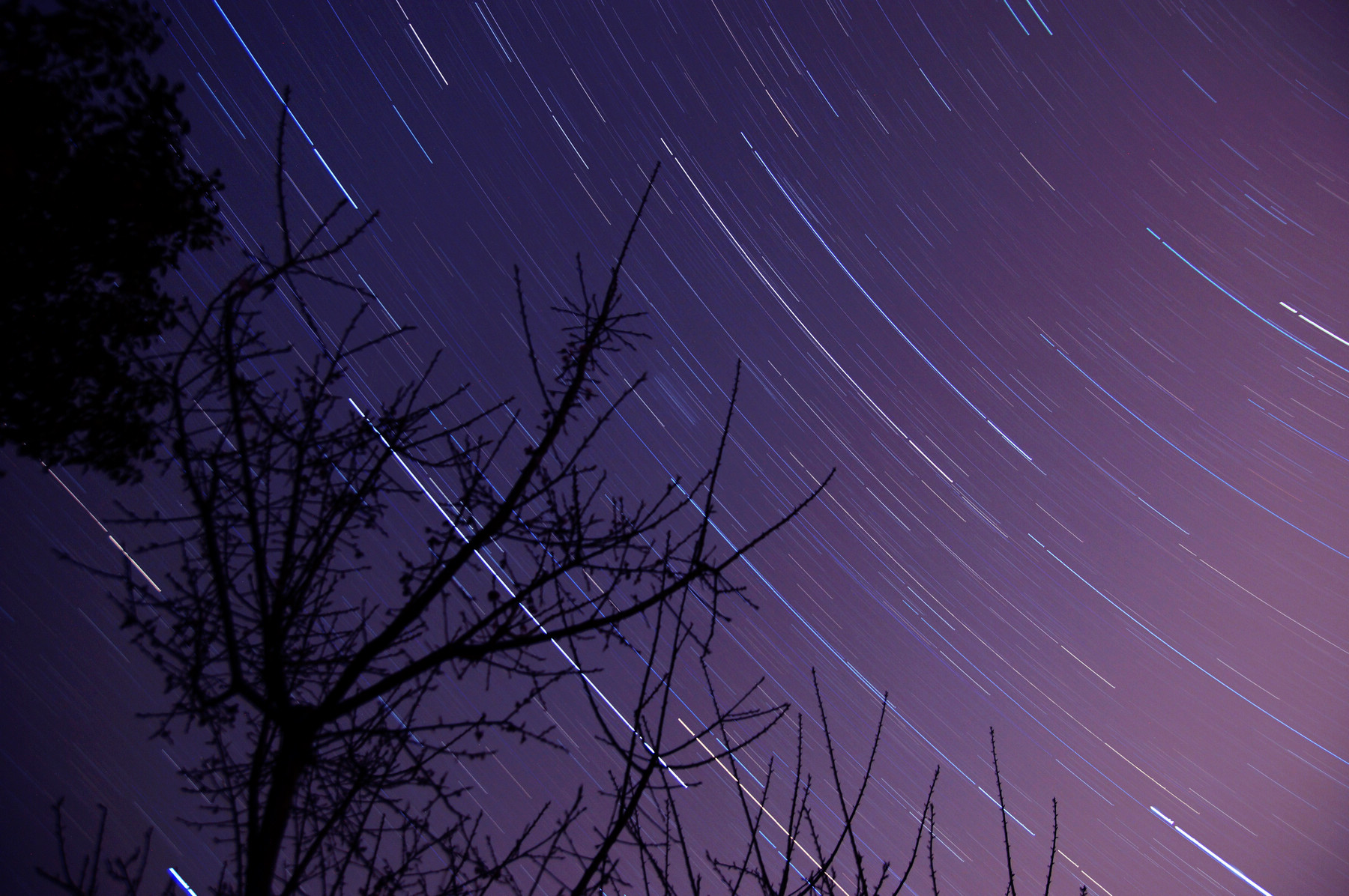 星轨.jpg_214610y3o7b6yv7zyowocd_000.jpg
