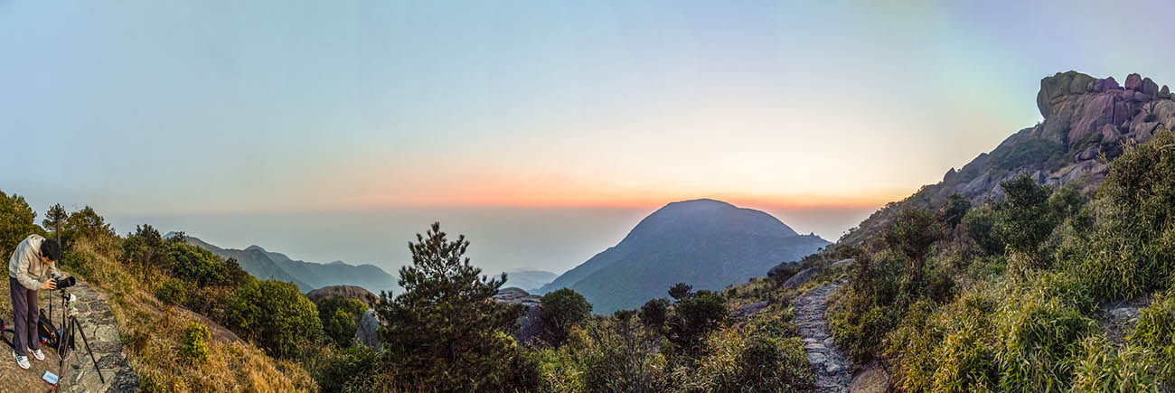 石牛山观测场地全景.jpg