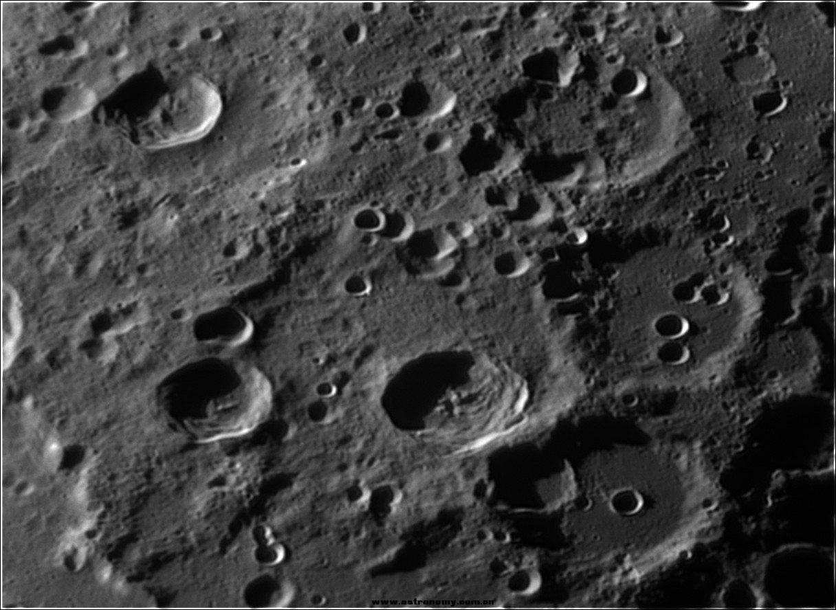 18-55-10-656_g3_b3_ap164.jpg