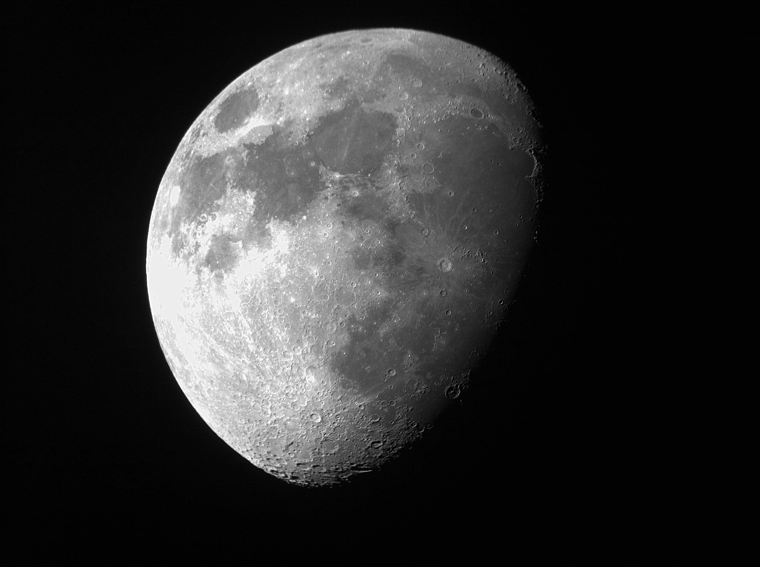 moon.jpg