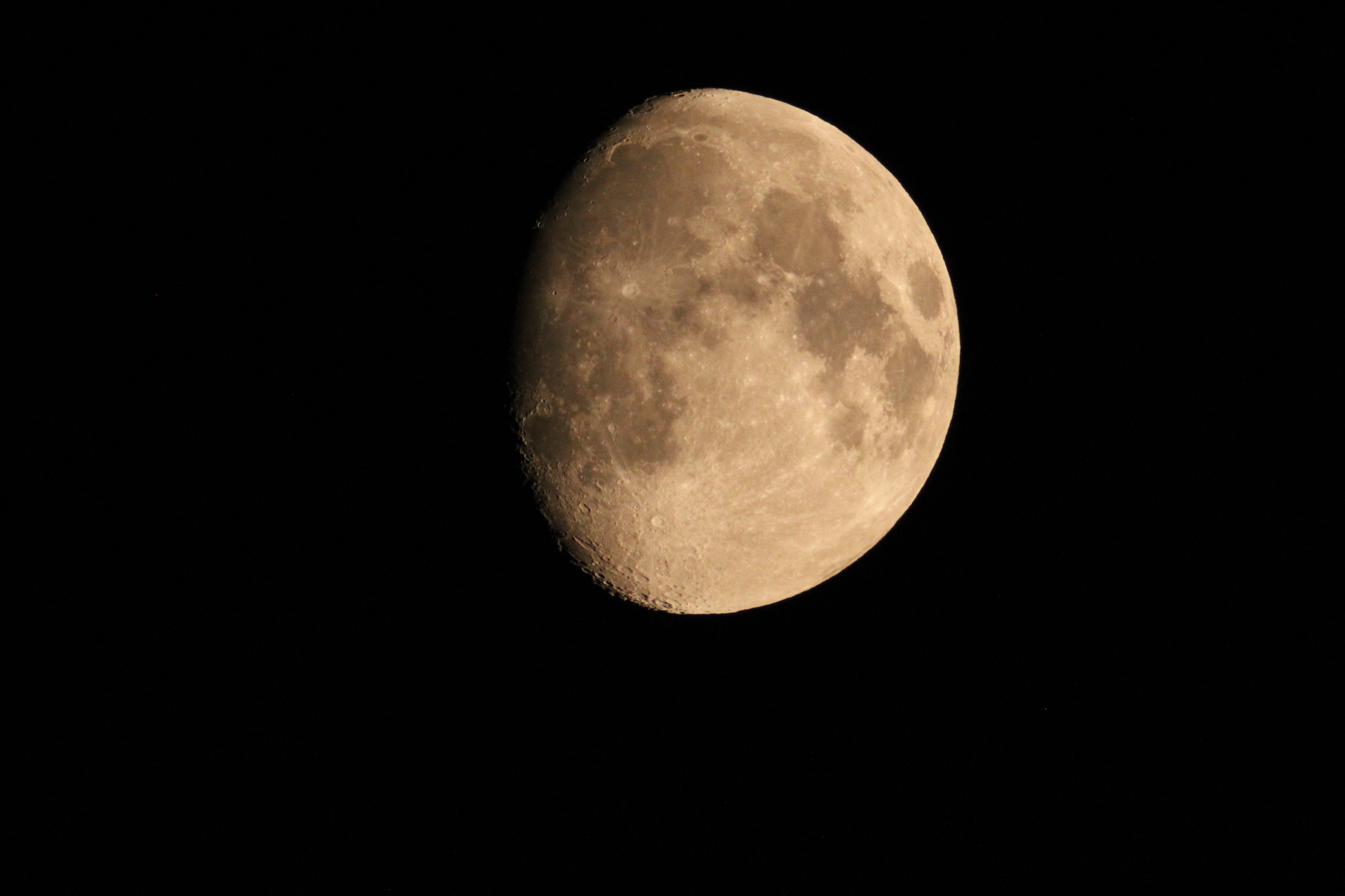 今天月光不错