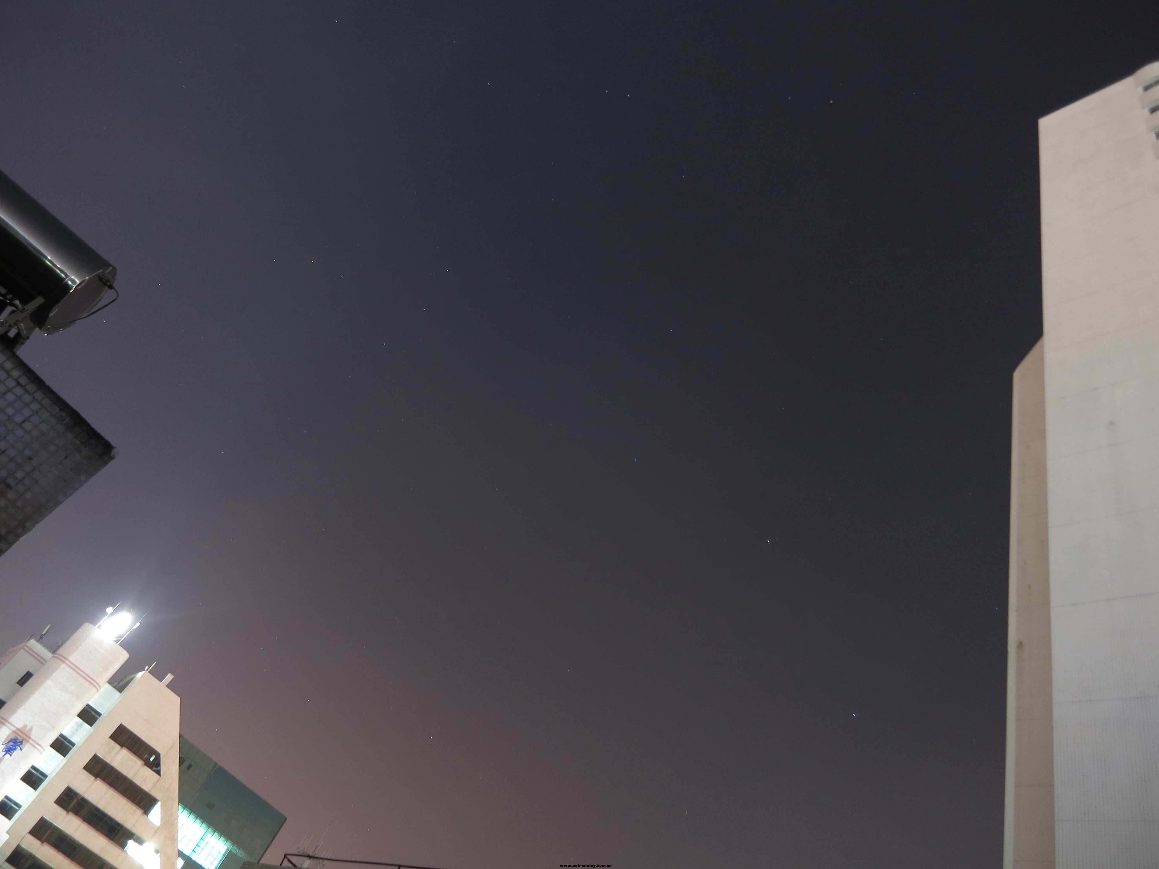 15s,ISO80,f2，焦距5mm（这幅图中有土星）