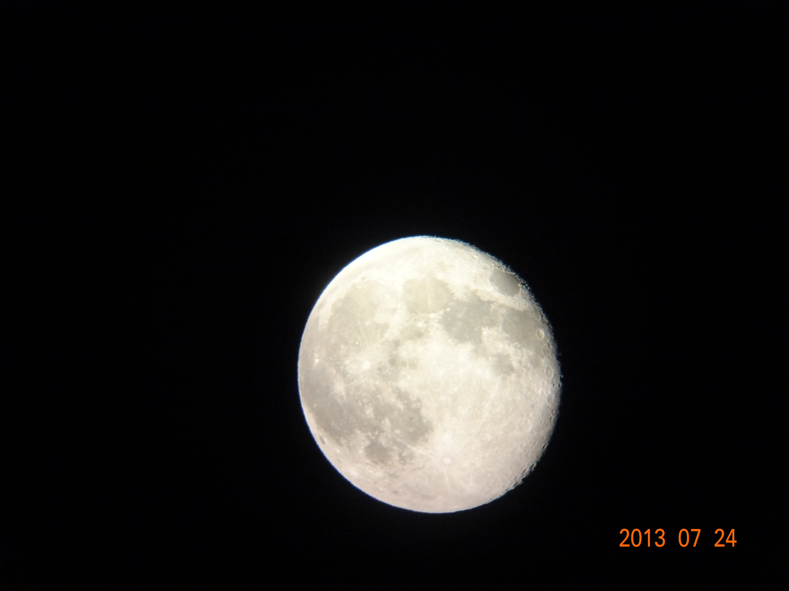 月球1 iso800 F2.4 （20mm）.JPG