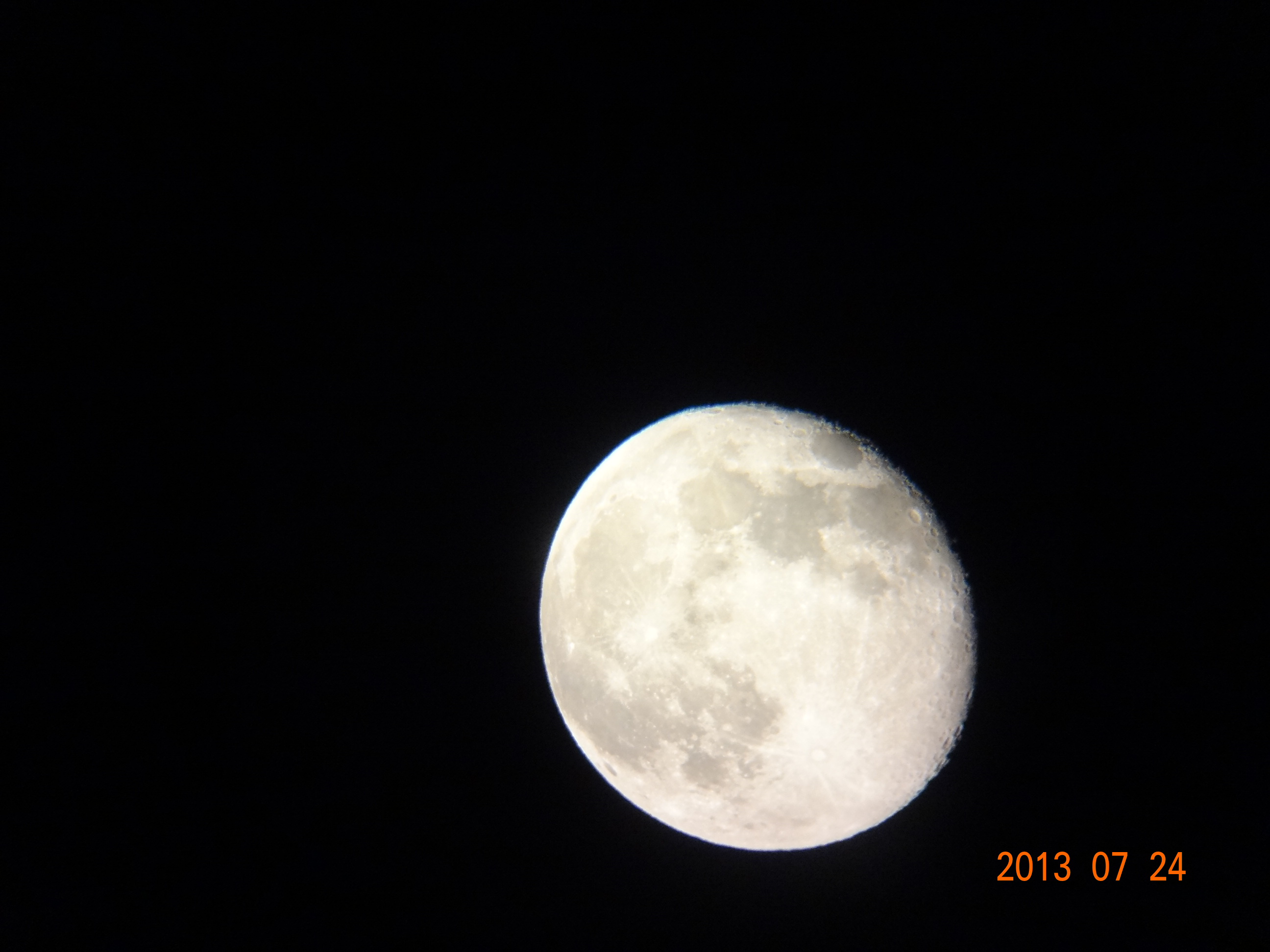 月球2 iso800 F2.4 （20,mm）.JPG