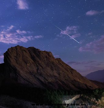 Perseid_over_Iran_m.jpg