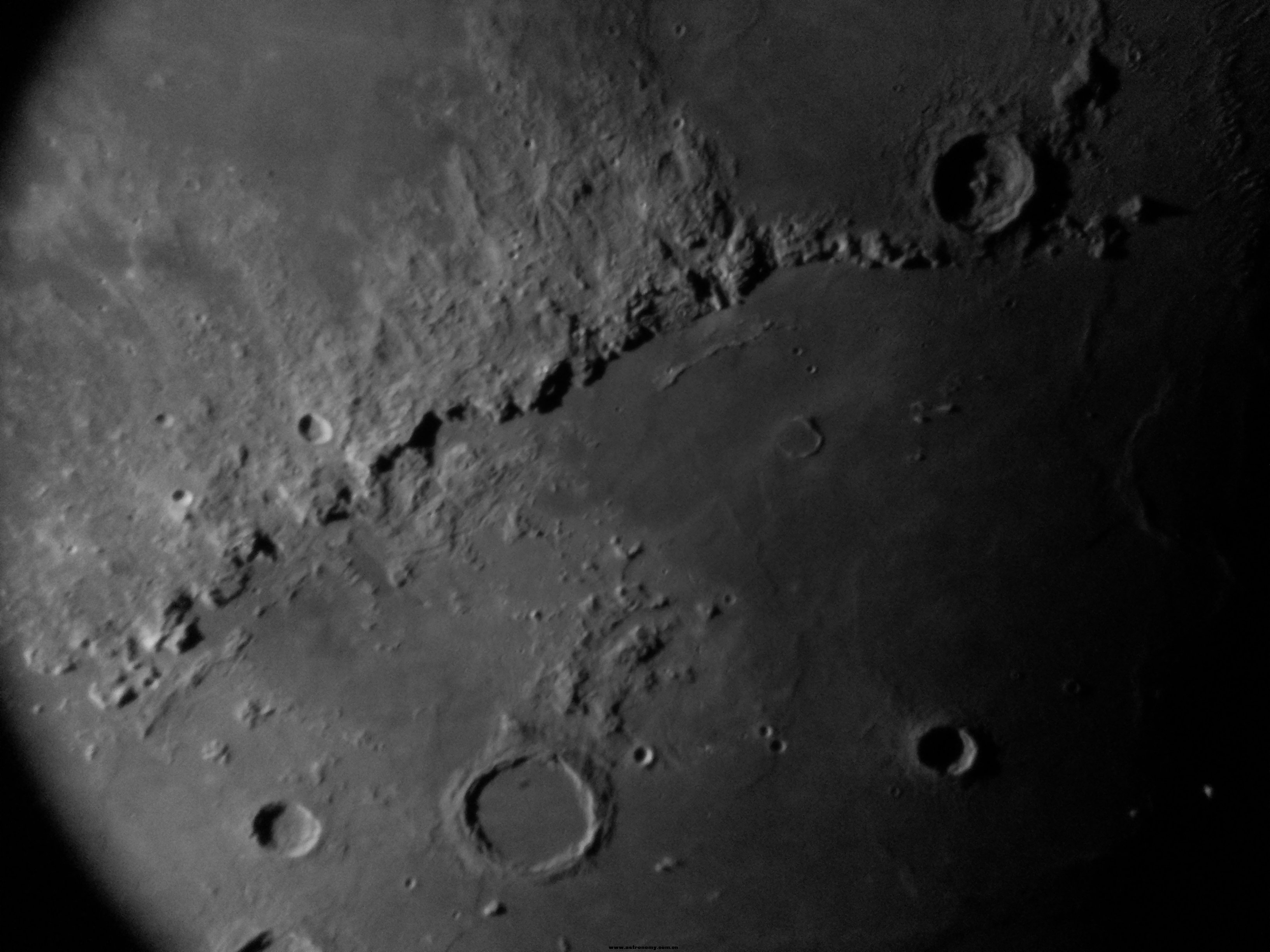 P30815-202258.jpg