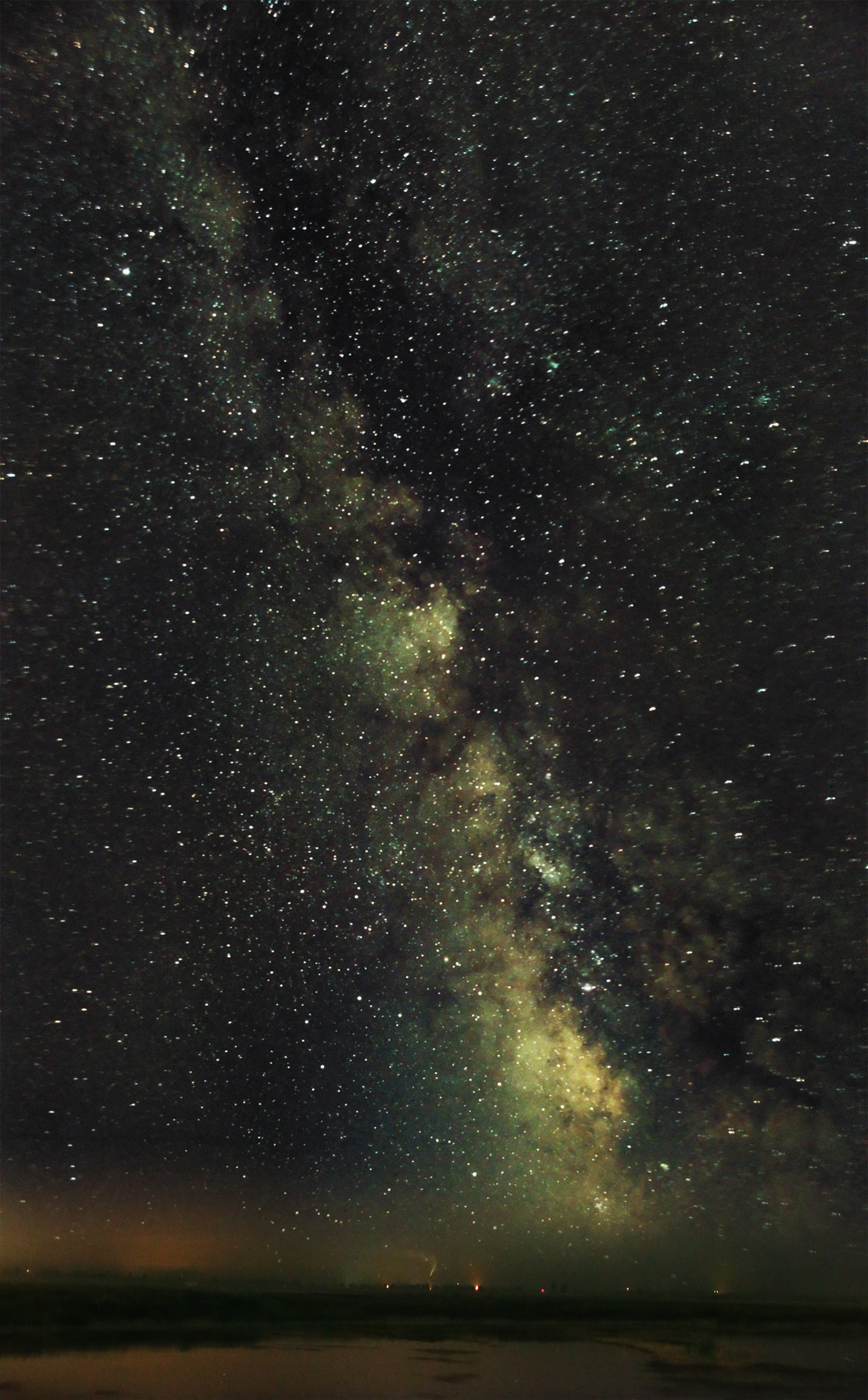 新黄河岸边的银河.jpg