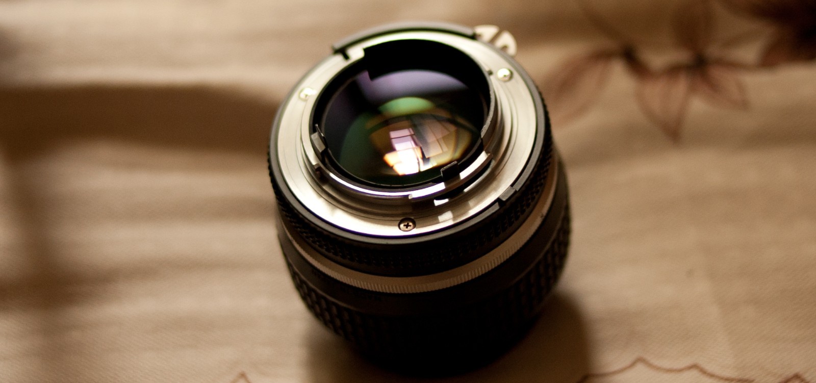 nikkor ais 50 1.2后镜片1.jpg