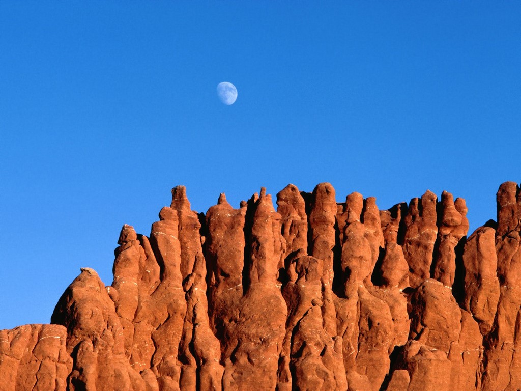 moonrise__bryce_canyon_national_park__utah.jpg