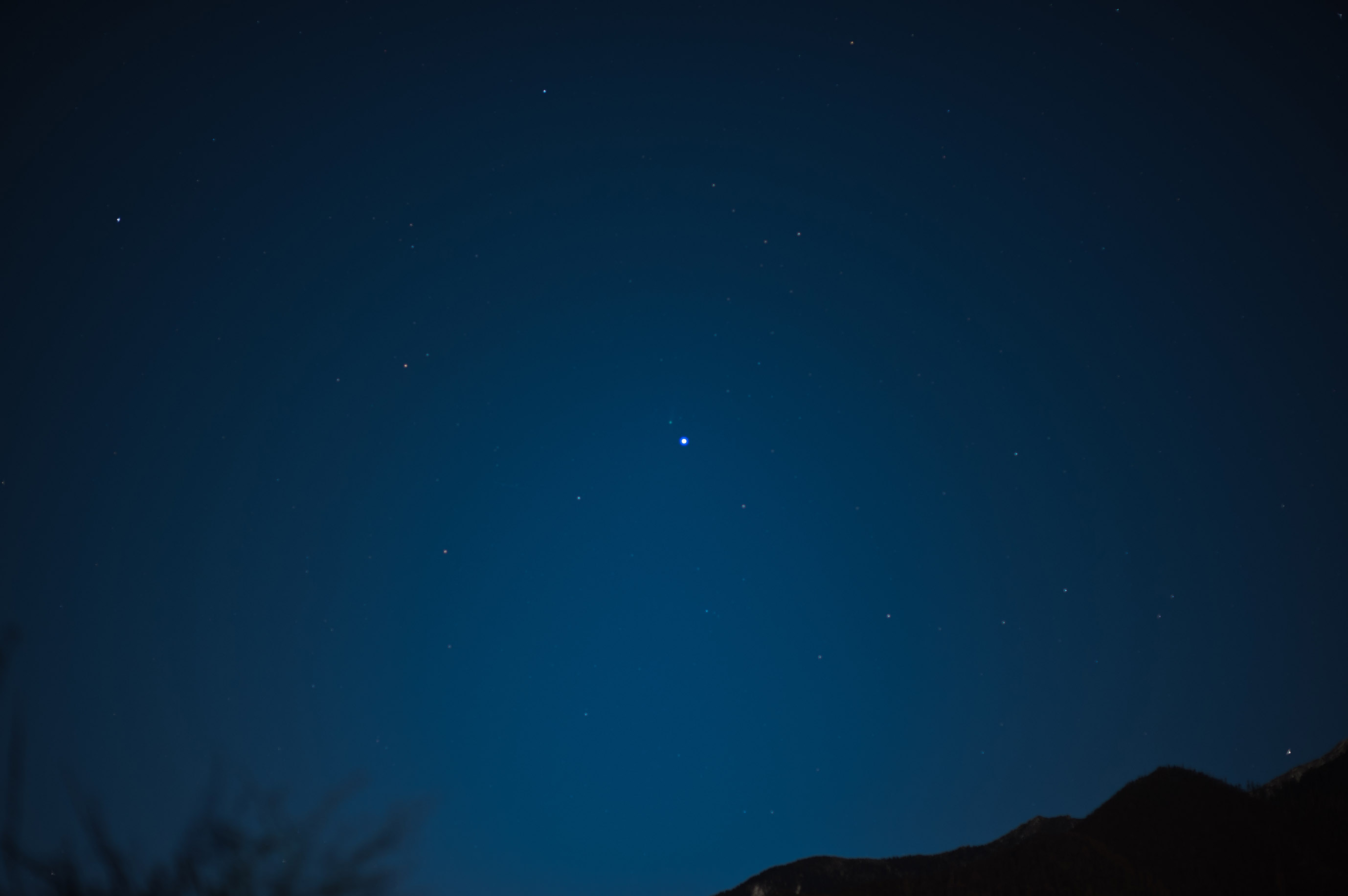 ISON彗星 D700 85 1.4D F1.4.jpg