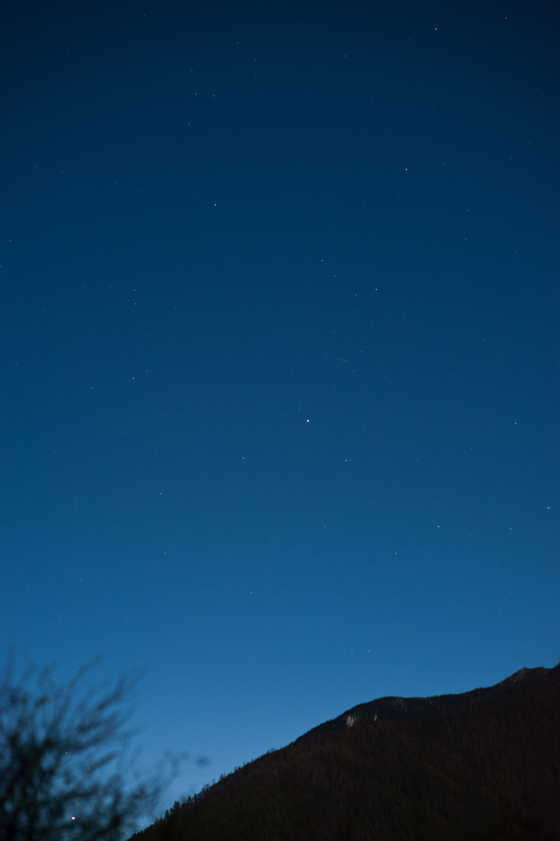 ISON彗星和流星、水星 D700 85 1.4D F4.jpg