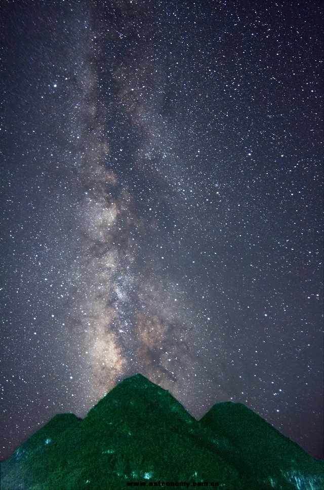 山后银河640.jpg