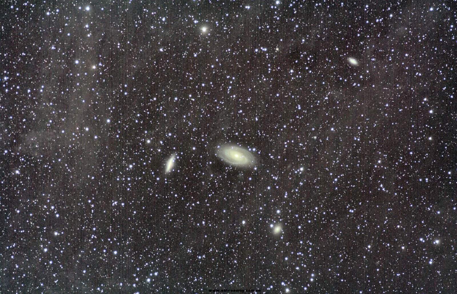 m 81jk副本.jpg