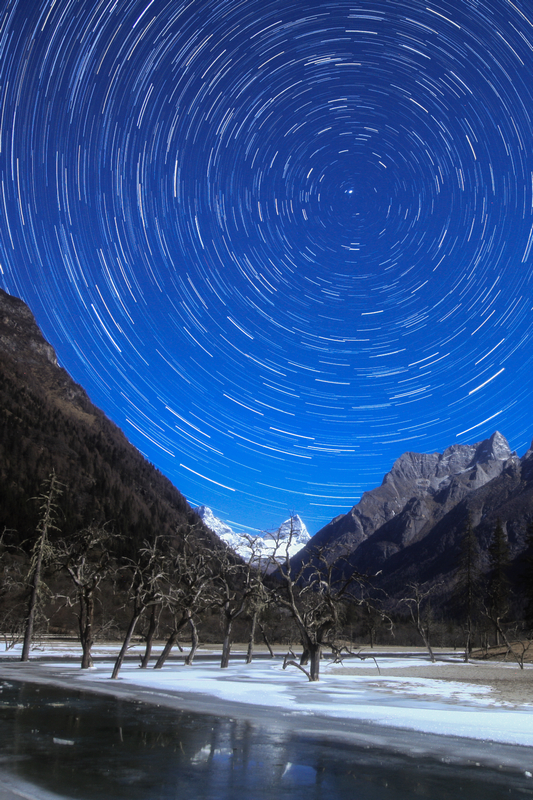 Shuangqiao valley Startrail.jpg