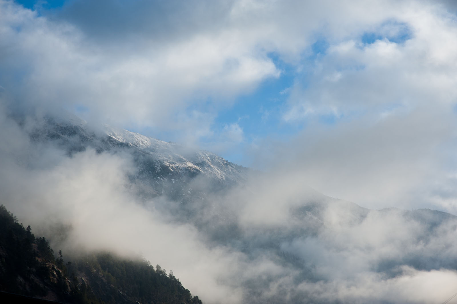 D700 nikkor 85 1.4 林芝雪景3.jpg