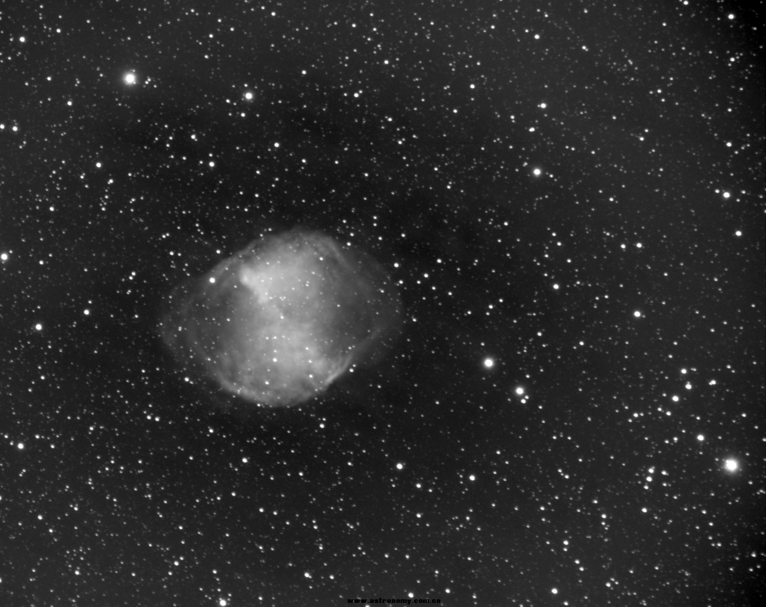 m27_2_q23_c8hd_0.7x_bin2_crop.png