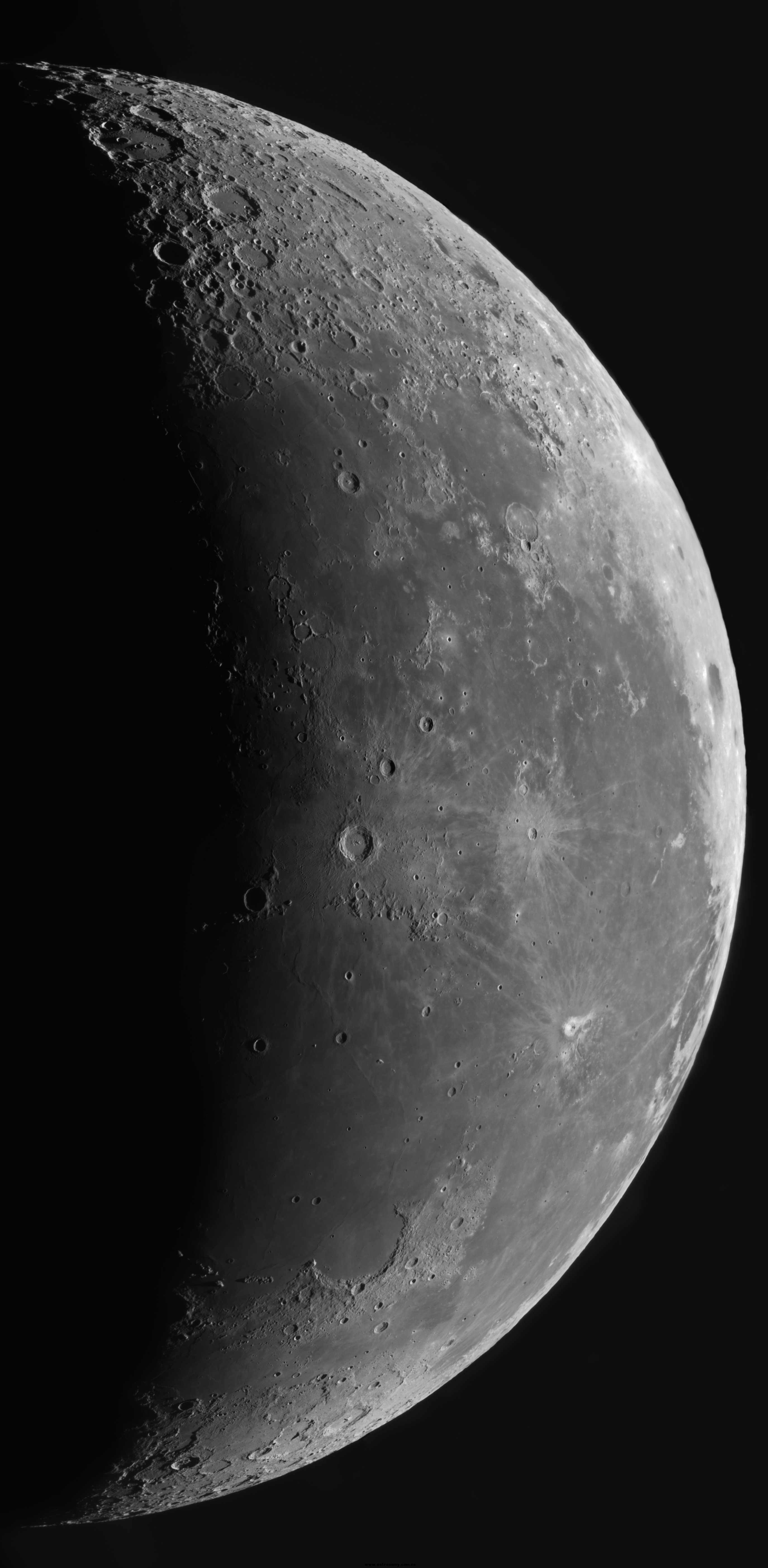moon.jpg