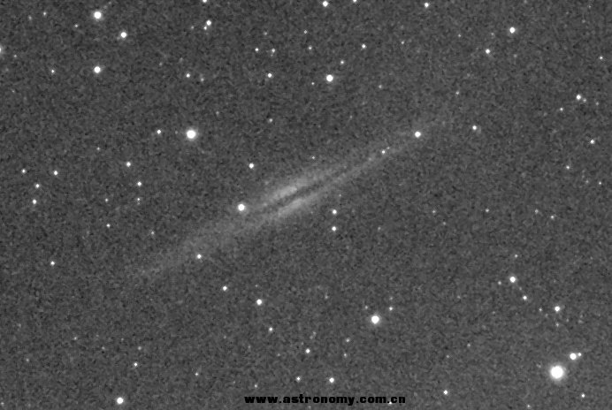 ngc891_center.jpg