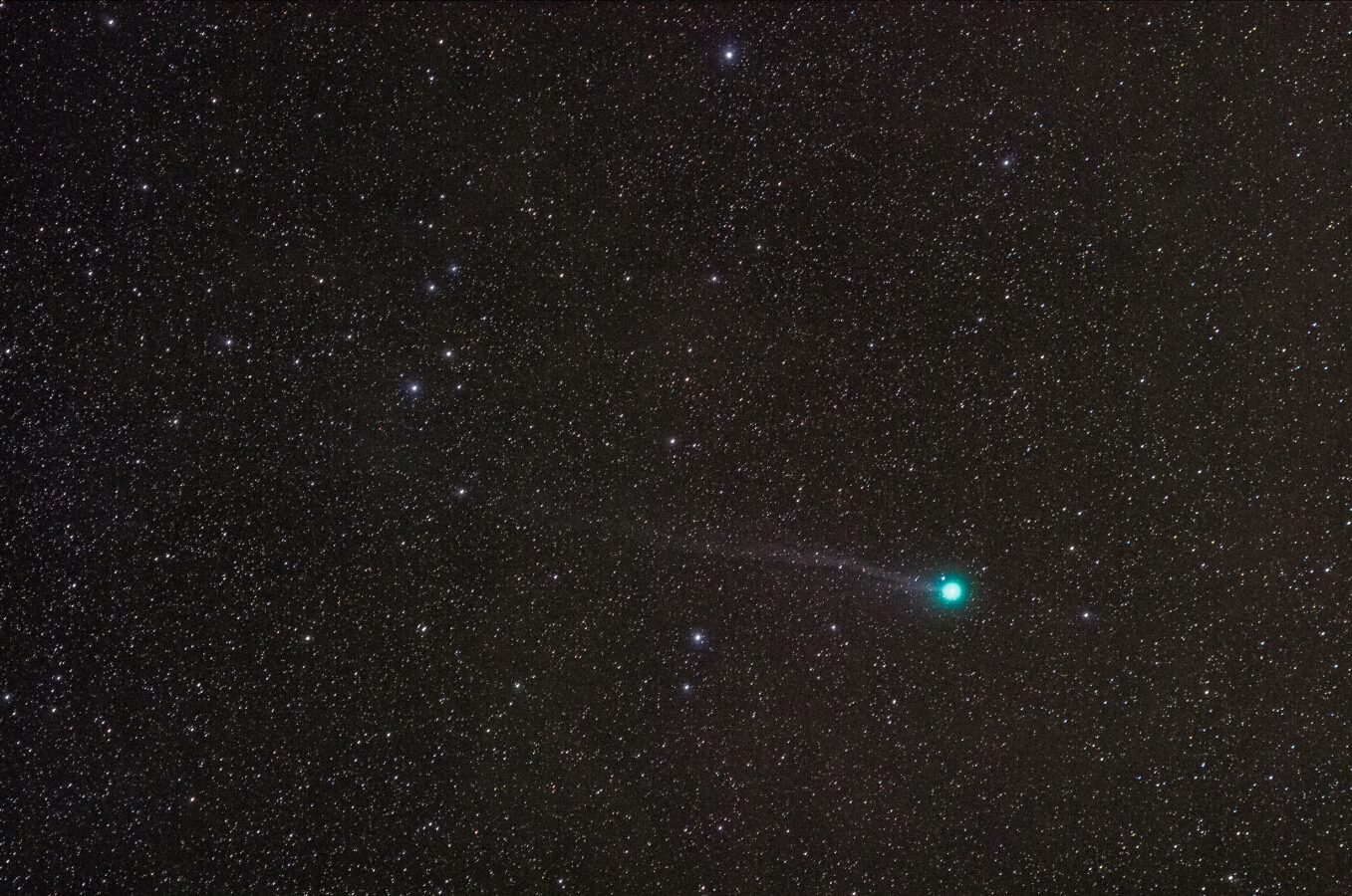 爱喜彗星8幅16分0秒iso2500缩小.jpg