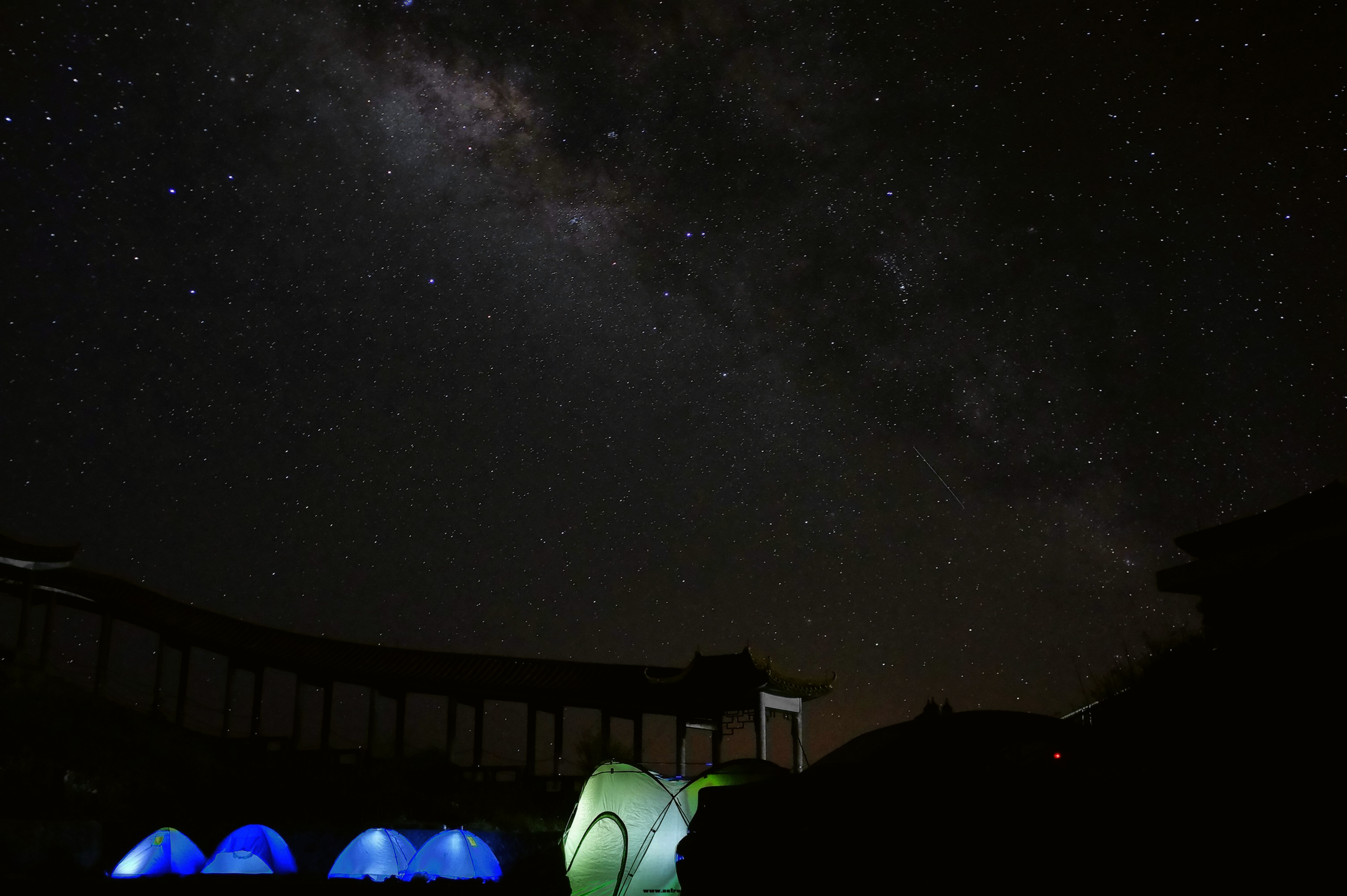 阴那山星野.jpg