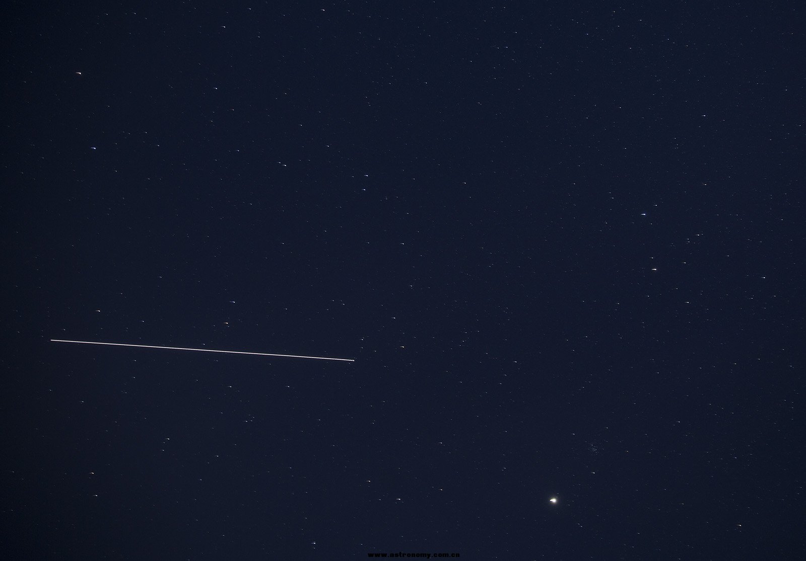 iss5.jpg
