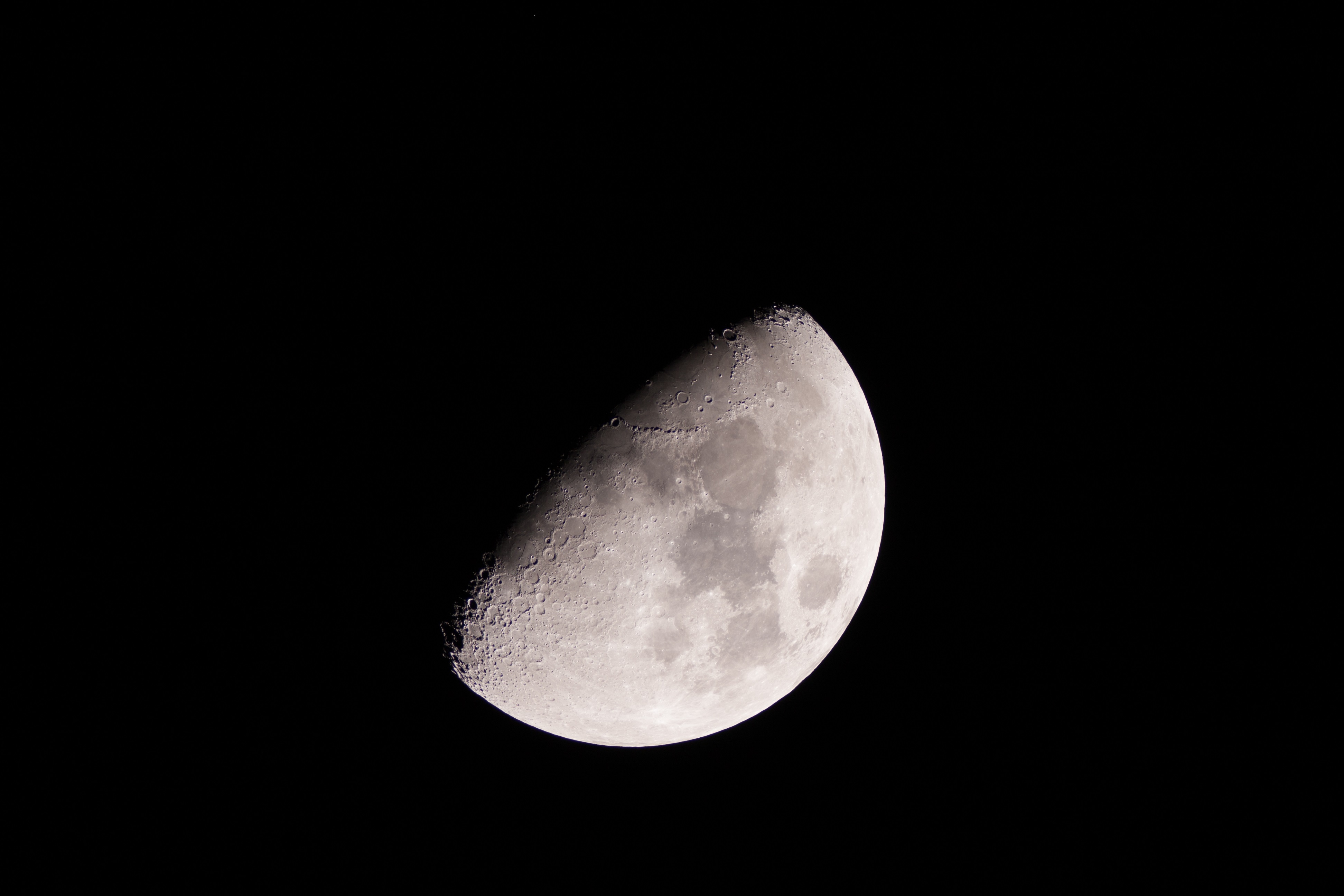 Moon.jpg